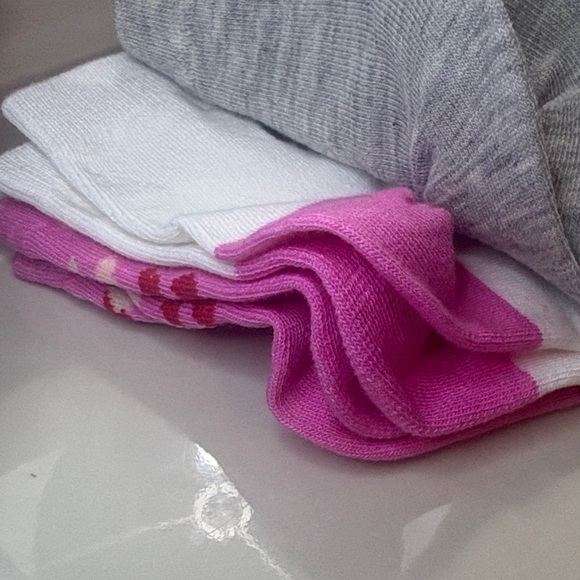 💕Kate Spade 3 Pairs Pink Socks with Heart Design Grey solid, White - Picture 12 of 14